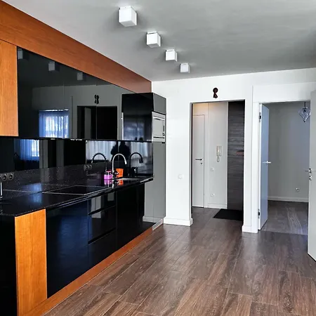 Apartman Pod Reglami Z Ogrodkiem
