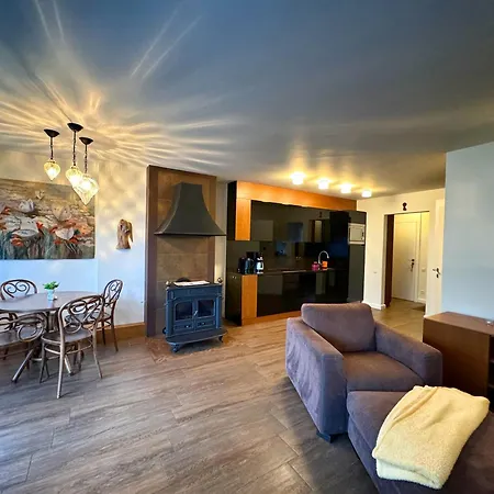 Lägenhet Apartament Pod Reglami Z Widokiem Na Giewont Oraz Ogrodkiem